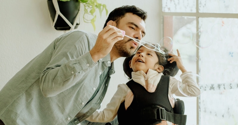 הורים לילדים עם מוגבלות? כך תמצו את זכויותיכם בביטוח לאומי